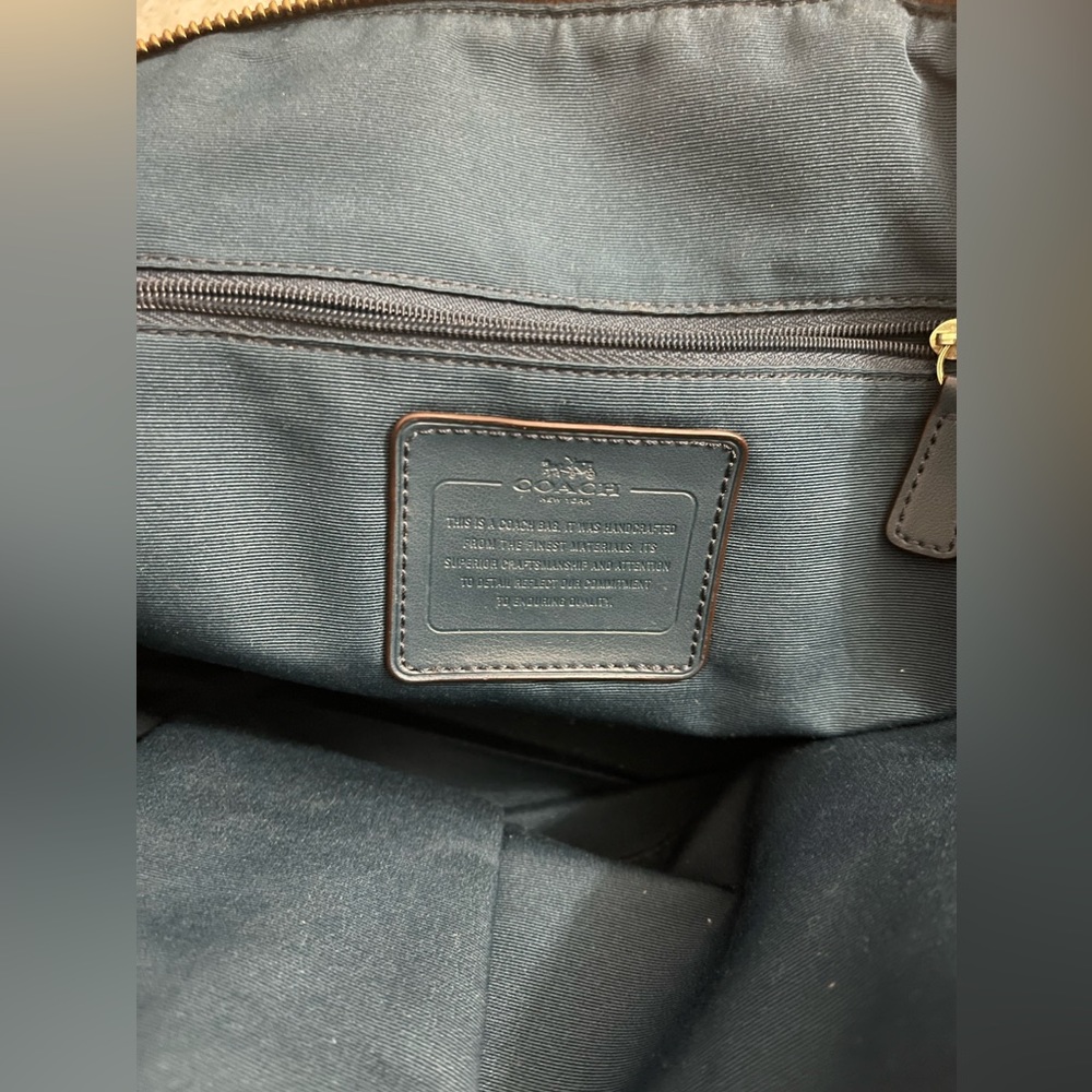 Coach Bag - Picture 3 of 6